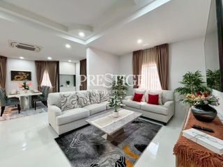 Haus zum Kauf mit 6 Zimmer in Bang Lamung, Chonburi