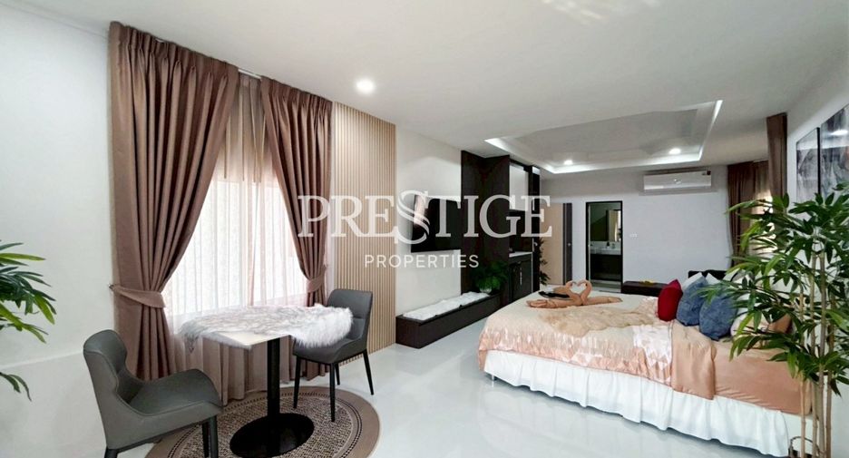 For sale 6 bedrooms house in Bang Lamung, Chonburi