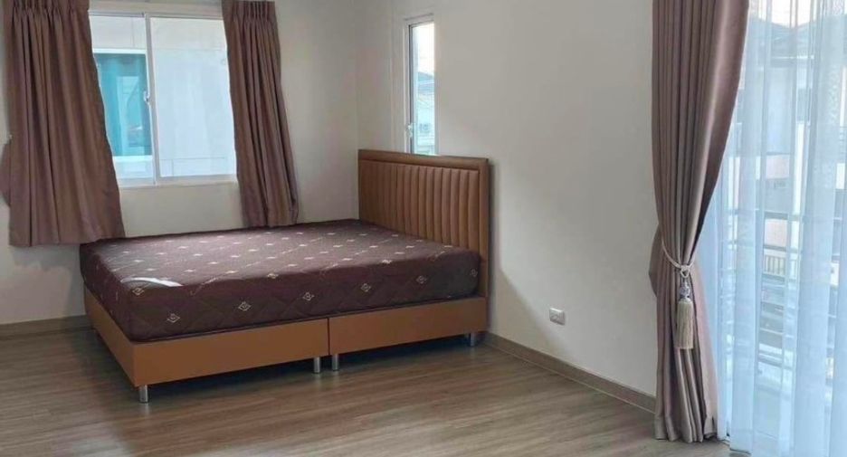 For rent 3 bedrooms house in Bang Lamung, Chonburi