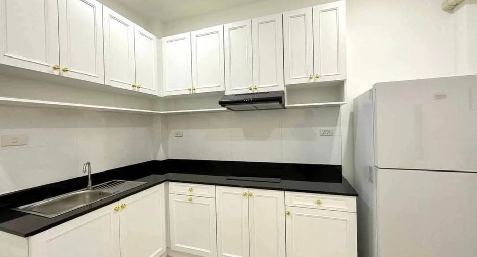 For rent 3 bedrooms house in East Pattaya, Pattaya