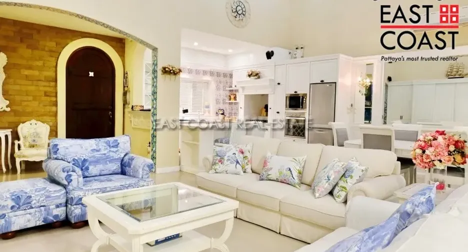 For rent and for sale 3 bedrooms house in Jomtien, Pattaya