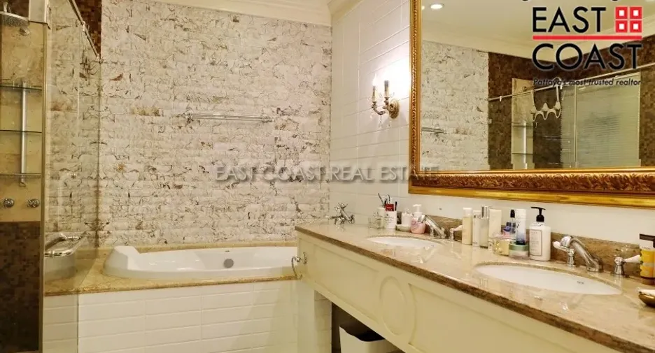 For rent and for sale 3 bedrooms house in Jomtien, Pattaya