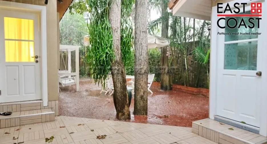 For rent and for sale 3 bedrooms house in Jomtien, Pattaya