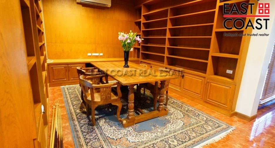 For sale and for rent 3 bedrooms house in Bang Lamung, Chonburi