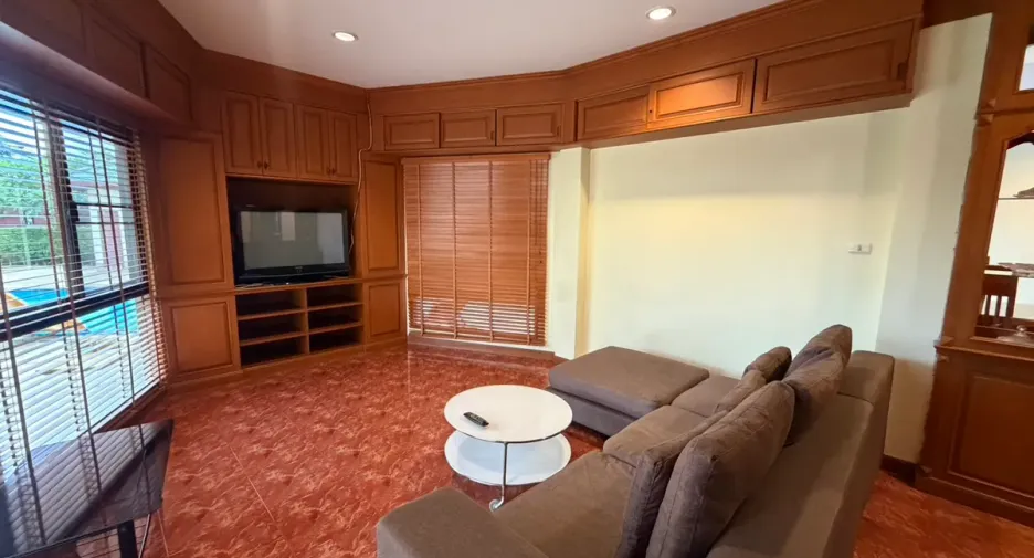 For rent and for sale 3 bedrooms house in Bang Lamung, Chonburi