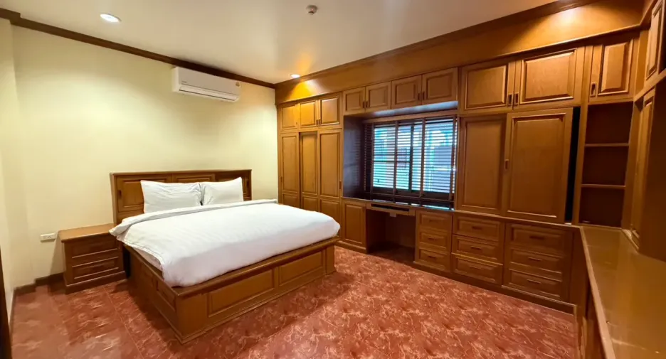 For rent and for sale 3 bedrooms house in Bang Lamung, Chonburi