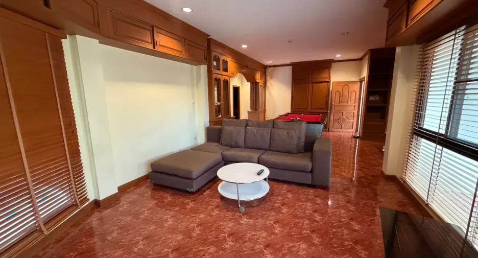 For rent and for sale 3 bedrooms house in Bang Lamung, Chonburi