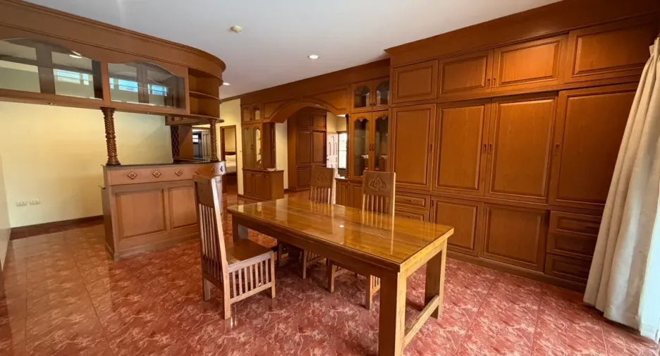 For rent and for sale 3 bedrooms house in Bang Lamung, Chonburi
