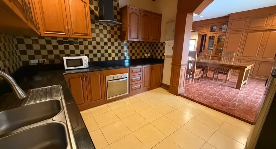 For rent and for sale 3 bedrooms house in Bang Lamung, Chonburi