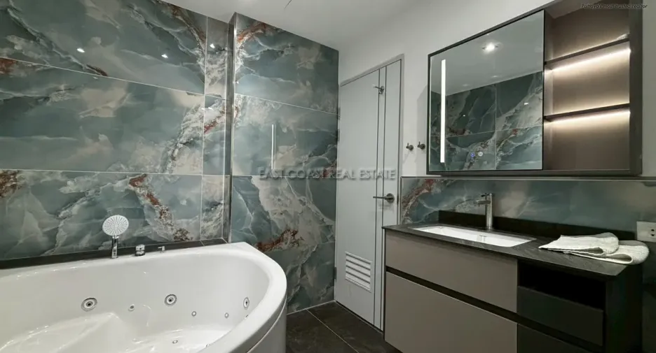 For rent and for sale 1 bed condo in Jomtien, Pattaya