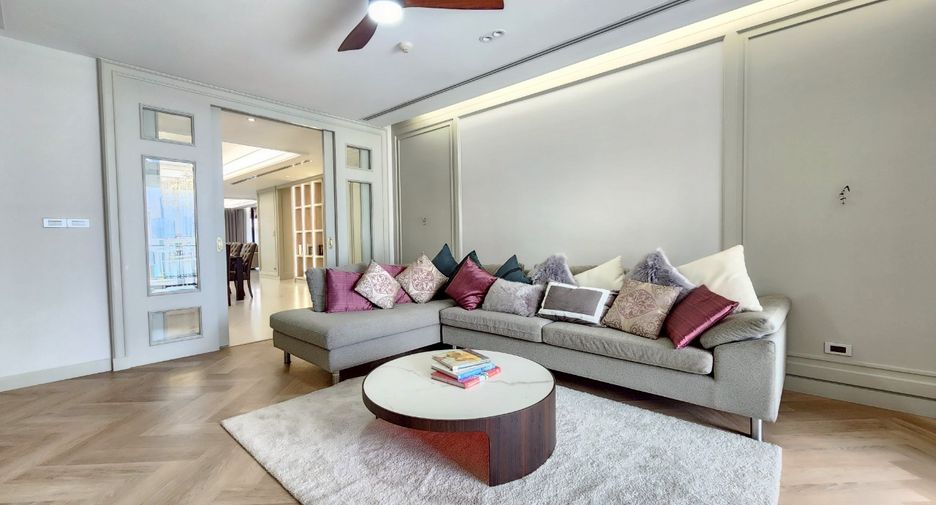 Wohnung zur Miete mit 4 Zimmer in Watthana, Bangkok