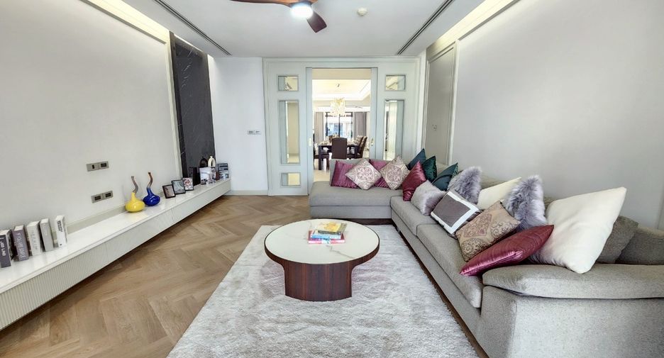 Wohnung zur Miete mit 4 Zimmer in Watthana, Bangkok