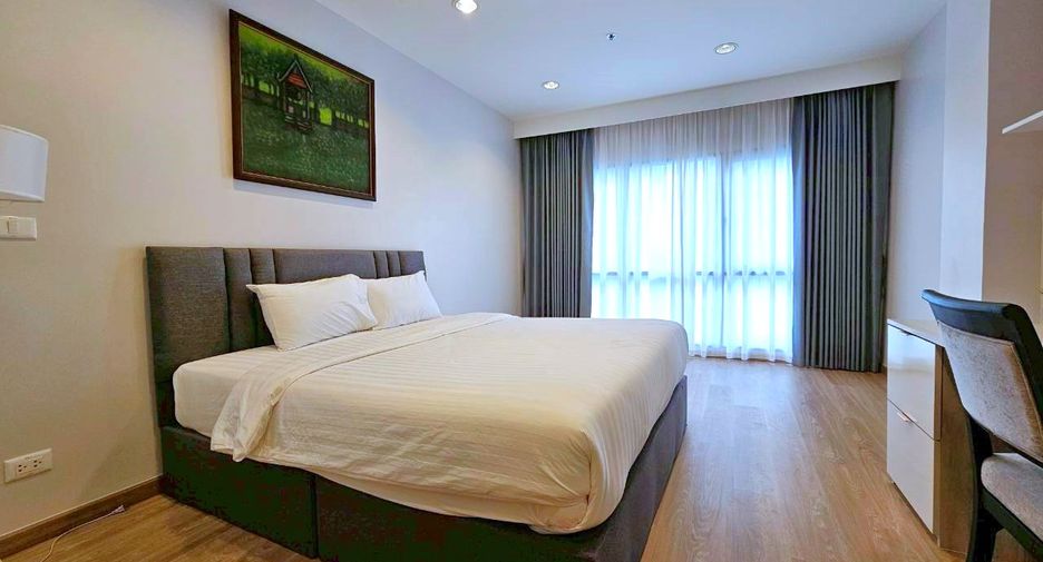 ให้เช่า 4 ห้องนอน คอนโด ใน สาทร, กรุงเทพฯ