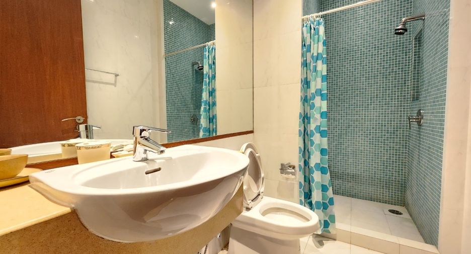 À louer 3 chambres condo à Pathum Wan, Bangkok