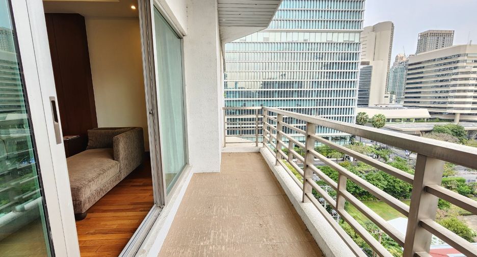 À louer 3 chambres condo à Pathum Wan, Bangkok
