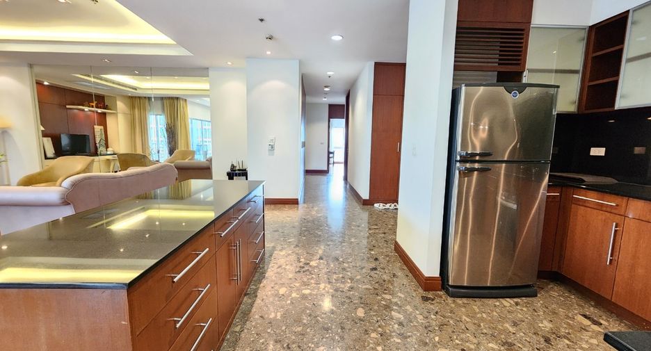 À louer 3 chambres condo à Pathum Wan, Bangkok