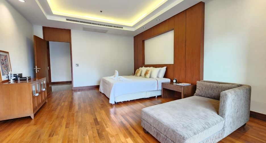 À louer 3 chambres condo à Pathum Wan, Bangkok