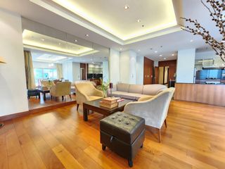 À louer 3 chambres condo à Pathum Wan, Bangkok
