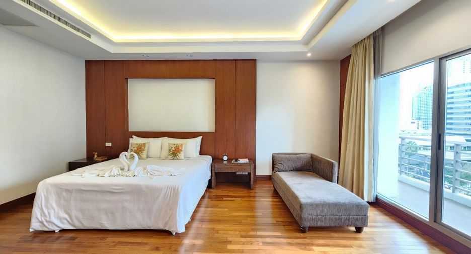 À louer 3 chambres condo à Pathum Wan, Bangkok