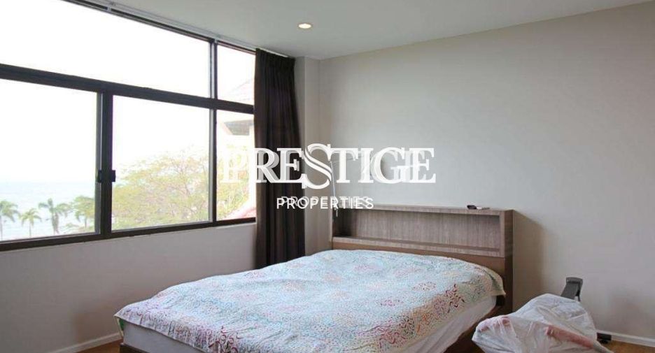 For rent 2 bedrooms condo in Pratumnak, Pattaya