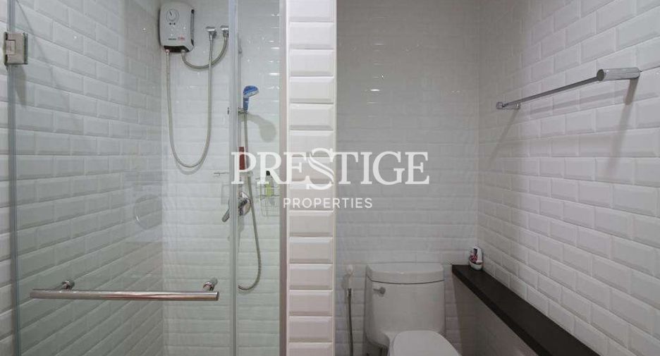For rent 2 bedrooms condo in Pratumnak, Pattaya