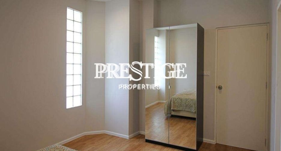 For rent 2 bedrooms condo in Pratumnak, Pattaya