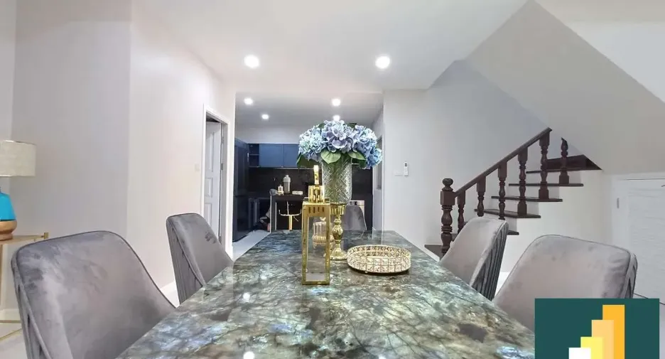 For rent and for sale 4 bedrooms house in Bang Lamung, Chonburi