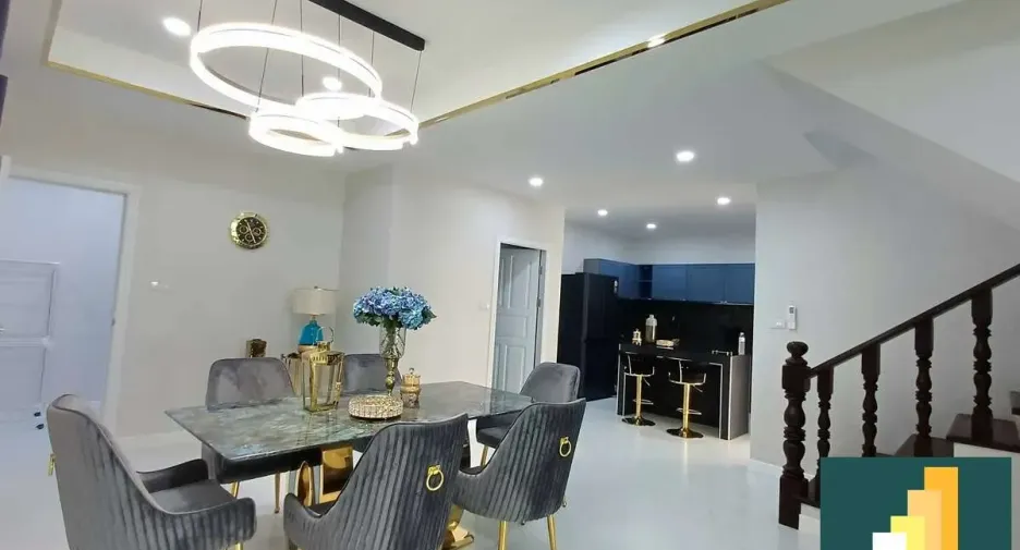 For rent and for sale 4 bedrooms house in Bang Lamung, Chonburi