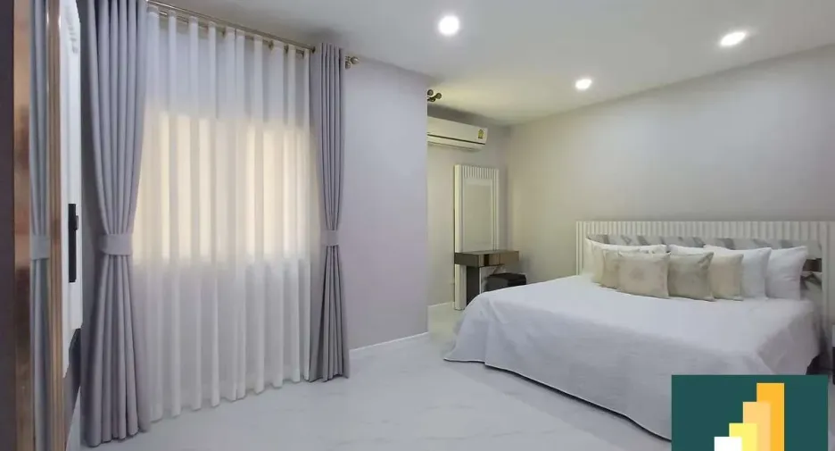 For rent and for sale 4 bedrooms house in Bang Lamung, Chonburi