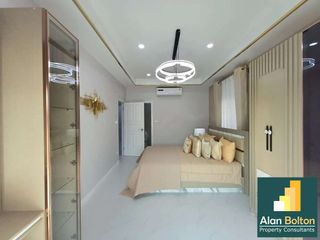 For rent and for sale 4 bedrooms house in Bang Lamung, Chonburi