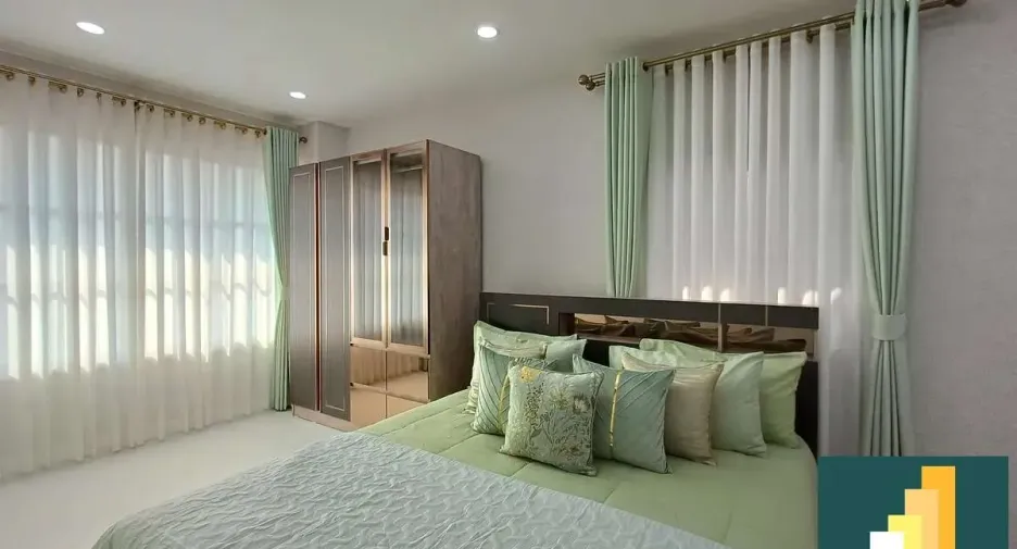 For rent and for sale 4 bedrooms house in Bang Lamung, Chonburi