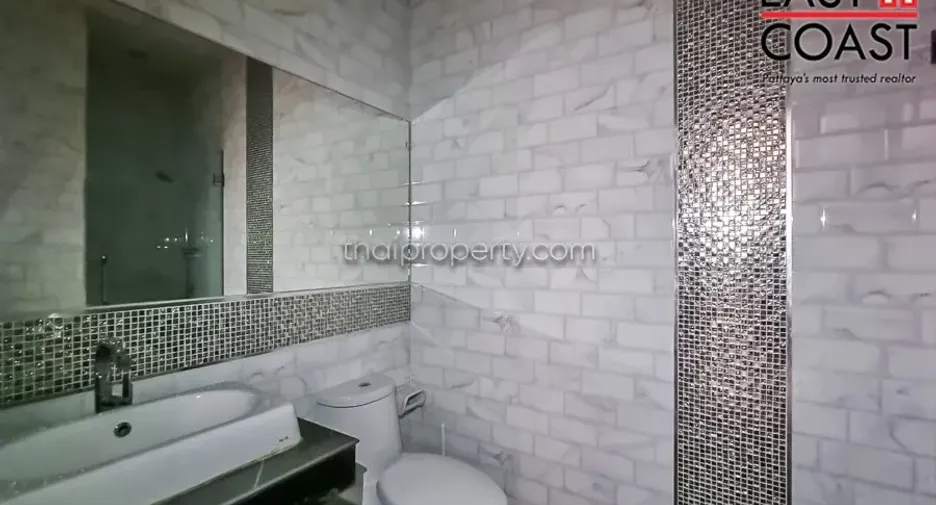 À louer et à vendre 2 chambres maison à Jomtien, Pattaya