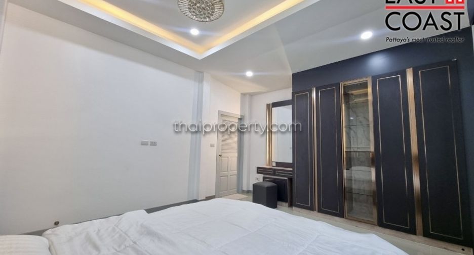 Haus zur Miete mit 5 Zimmer in Bang Lamung, Chonburi