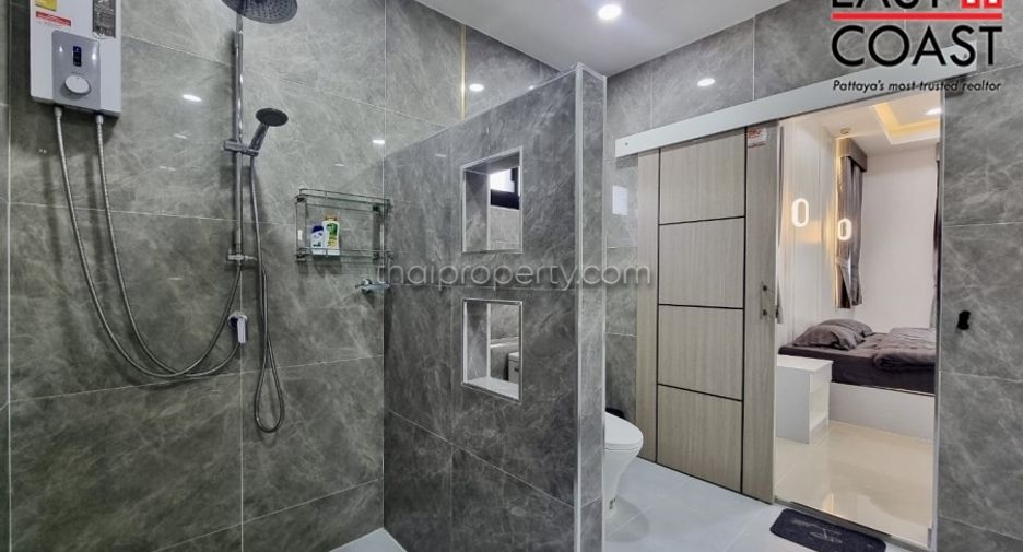 Haus zur Miete mit 5 Zimmer in Bang Lamung, Chonburi