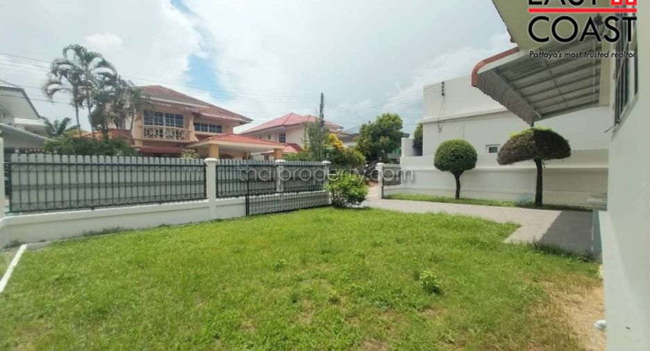 À vendre et à louer 3 chambres maison à Bang Lamung, Chonburi