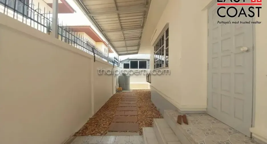 For rent and for sale 3 bedrooms house in Bang Lamung, Chonburi