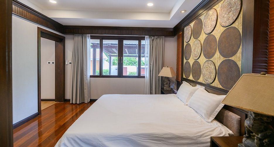 For rent 4 bedrooms house in Central Pattaya, Pattaya