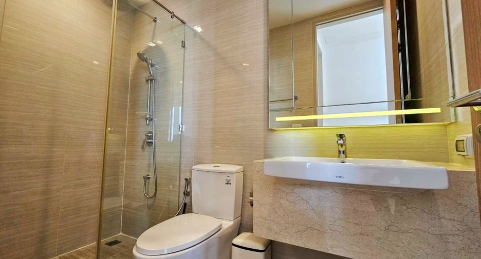 For rent 2 bedrooms condo in Watthana, Bangkok