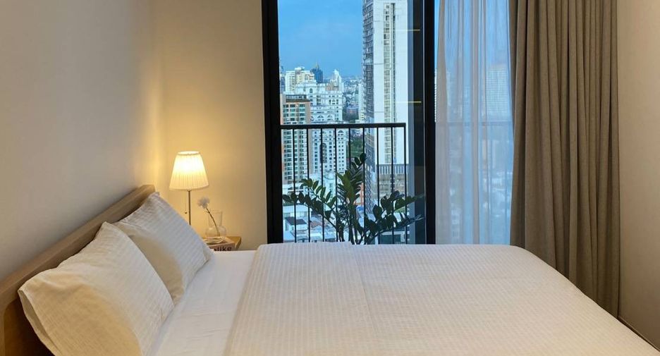 For rent 2 bedrooms condo in Watthana, Bangkok