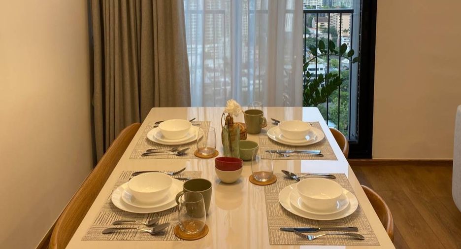 For rent 2 bedrooms condo in Watthana, Bangkok