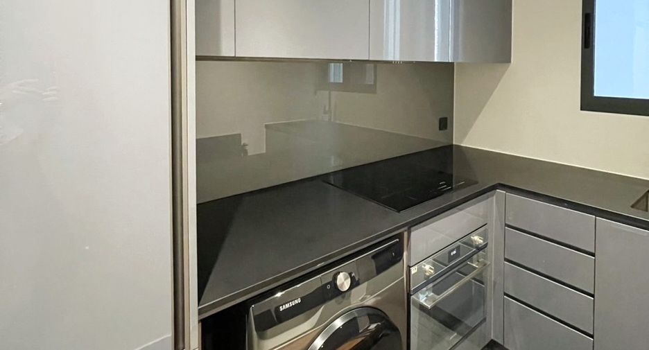 For rent 2 bedrooms condo in Sathon, Bangkok