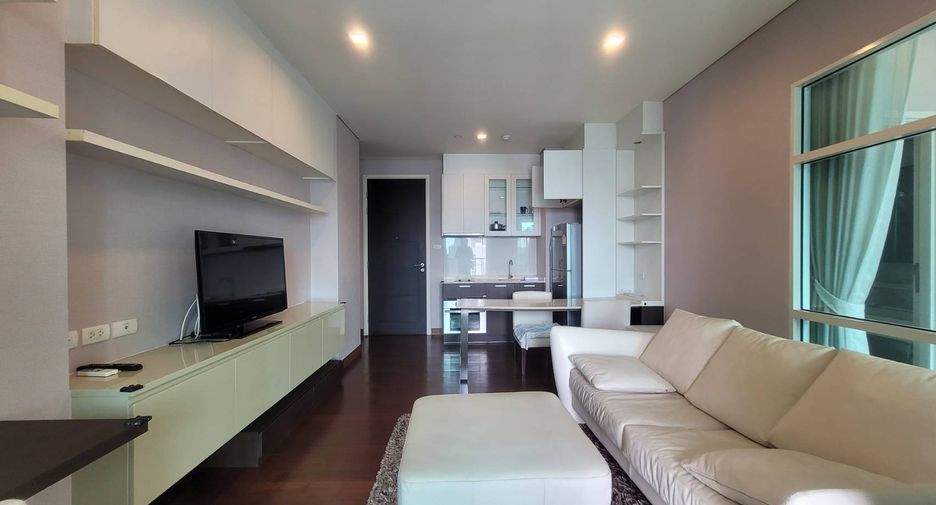 For rent 1 bed condo in Watthana, Bangkok