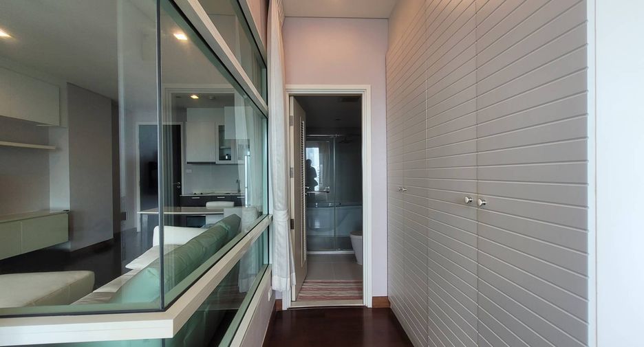 For rent 1 bed condo in Watthana, Bangkok