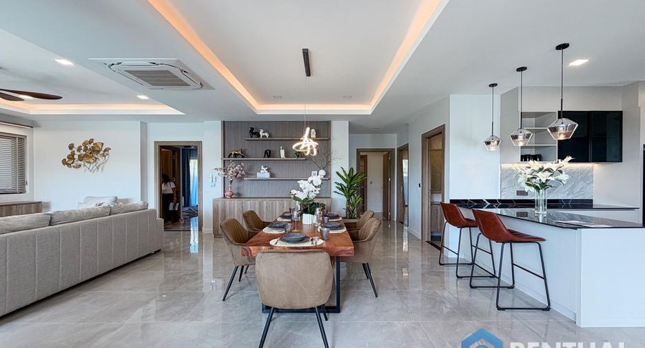 For sale 4 ベッドルーム house in Bang Lamung, Chonburi