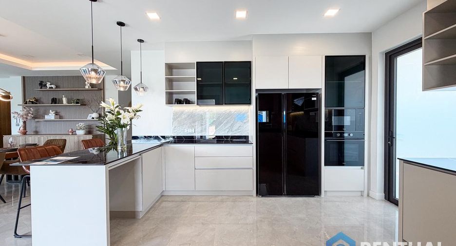 For sale 4 ベッドルーム house in Bang Lamung, Chonburi
