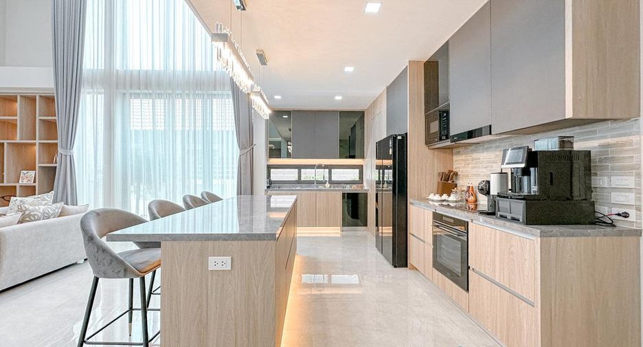 À vendre 5 chambres maison à East Pattaya, Pattaya