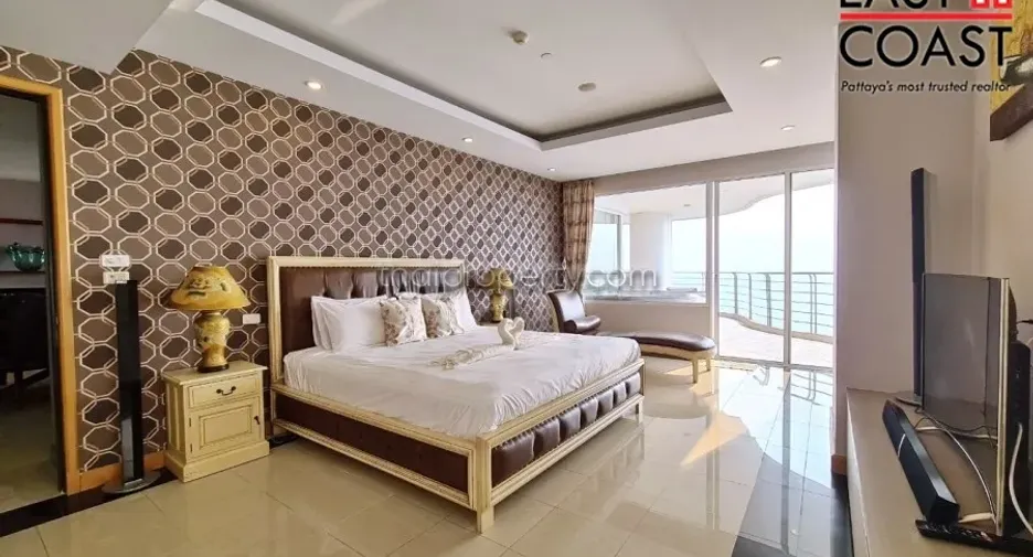 For rent and for sale 3 bedrooms condo in Jomtien, Pattaya