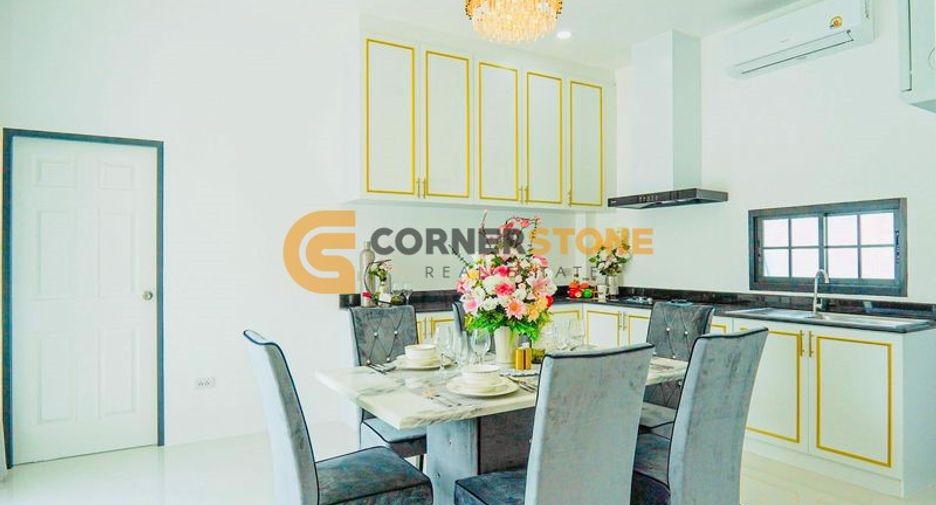 For sale 4 bedrooms house in Bang Lamung, Chonburi