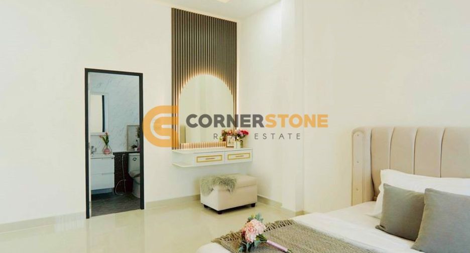 For sale 4 bedrooms house in Bang Lamung, Chonburi