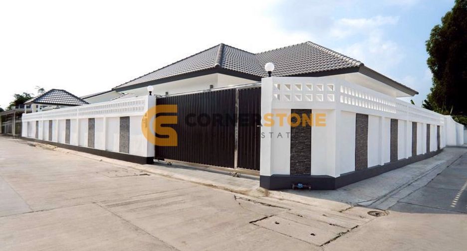 For sale 4 bedrooms house in Bang Lamung, Chonburi